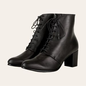 Poppy Barley Black Victoriana Ankle Lace Up Heeled Boots Size 7